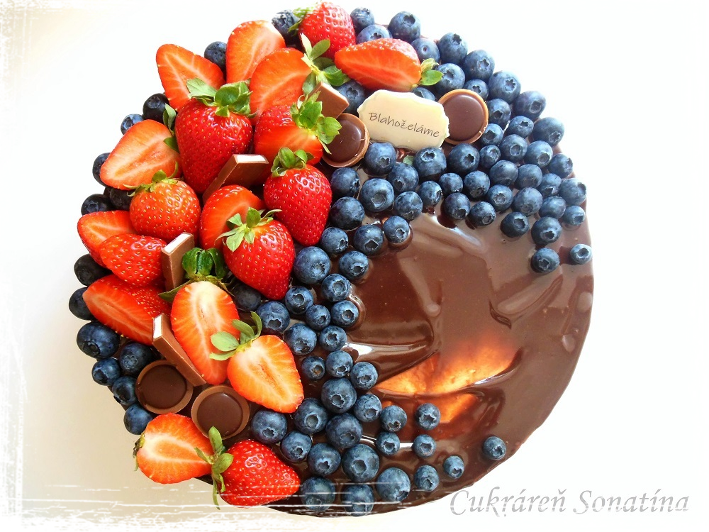 Ovocná svieža torta Ovocná svieža torta